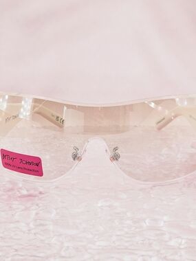 Betsey Johnson Shield Sunglasses Pink Bow Modern Balletcore Vacation Summer Gift
